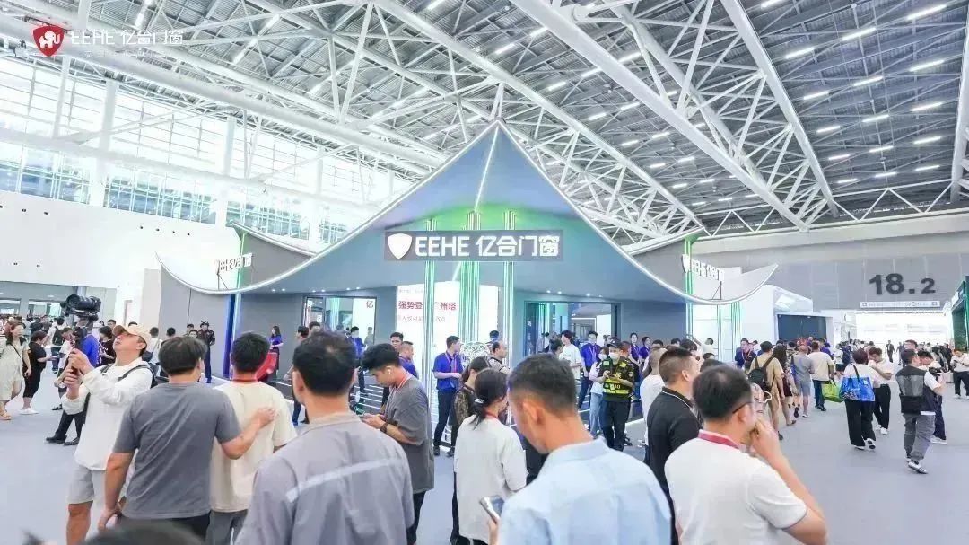 直擊2023廣州建博會現(xiàn)場，億合門窗以實力出圈，全新形象展廳人氣爆棚！